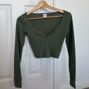 Aritzia green thermal long sleeve - xs